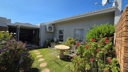 3 Bedroom Townhouse in Robertson