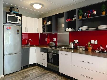 2 Bedroom Apartment in Bloubergrant