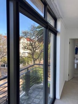 Bachelor apartment in Wynberg