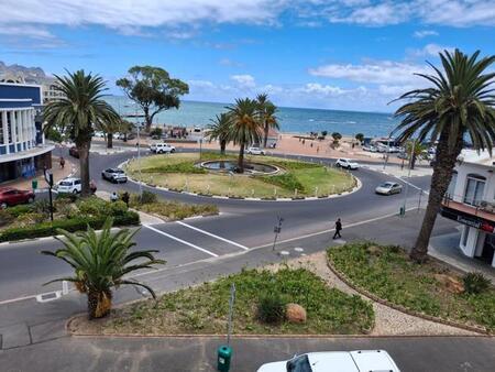 2 Bedroom Apartment in Strand Central