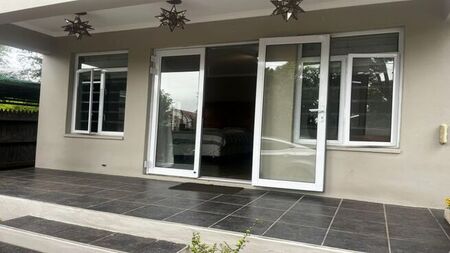 2 Bedroom cottage to rent in Greenside, Johannesburg