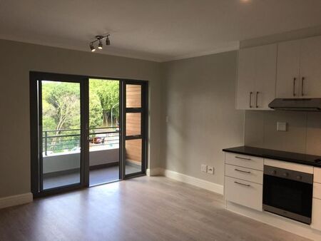 1 Bedroom apartment to rent in Rondebosch, Cape Town