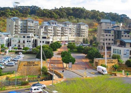 2 Bedroom apartment to rent in Tyger Waterfront, Bellville