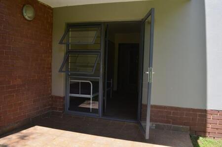 1 Bedroom Apartment in Ruimsig
