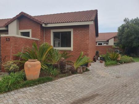 2 Bedroom Townhouse in Silver Lakes Golf Estate