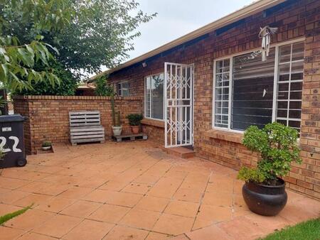 2 Bedroom Townhouse in Faerie Glen