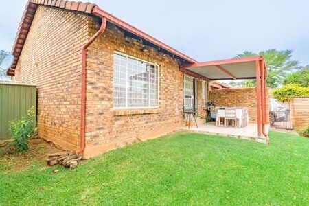 2 Bedroom Townhouse in Equestria