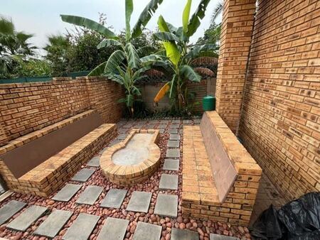 3 Bedroom Townhouse in Silverton