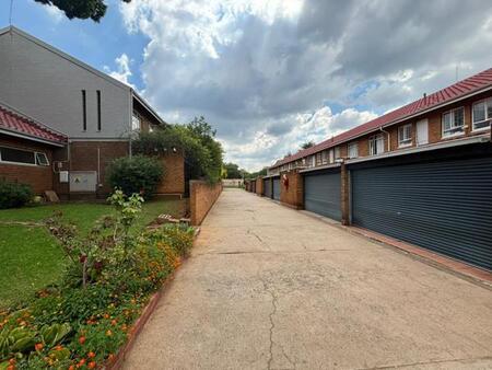 3 Bedroom Townhouse in Waterkloof Glen