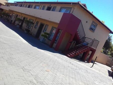 2 Bedroom Apartment in Sinoville