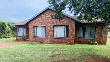 3 Bedroom House in Doornpoort