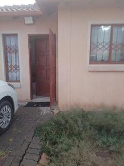 2 Bedroom House in Nellmapius