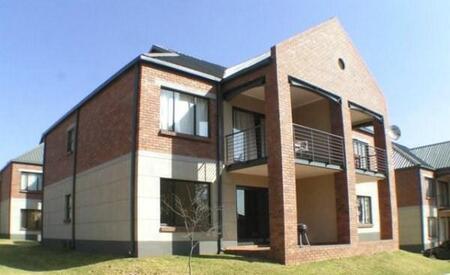 1 Bedroom Townhouse in Auckland Park