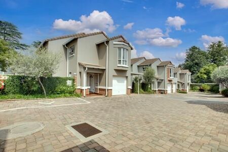 3 Bedroom Townhouse in Bryanston