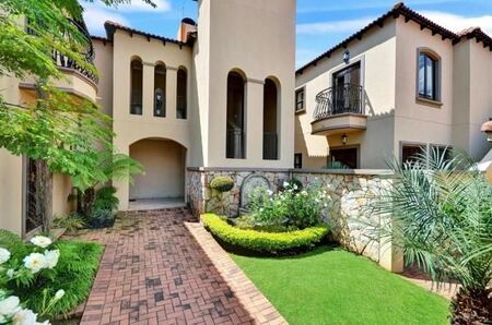 3 Bedroom Apartment in Bryanston