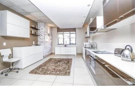 2 Bedroom Apartment in Melrose Arch