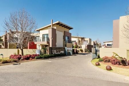 2 Bedroom Townhouse in Glen Eagles Estate