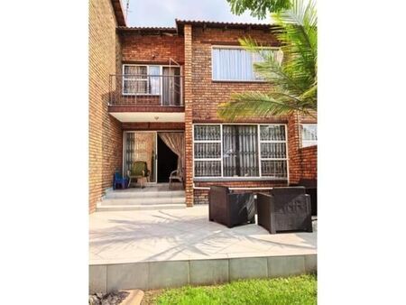 3 Bedroom Townhouse in Birch Acres