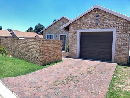 3 Bedroom House in Sunair Park