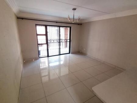 2 Bedroom Townhouse in Ravenswood