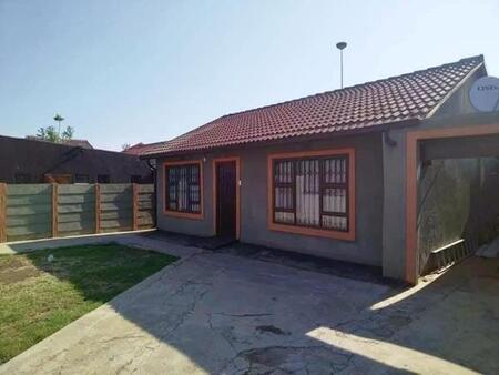 2 Bedroom House in Vosloorus