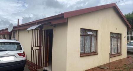 3 Bedroom House in Laudium