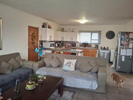 2 Bedroom House in Mnandi Ah