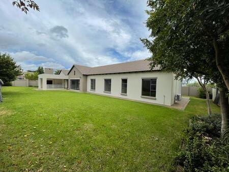 3 Bedroom House in Midstream Estate