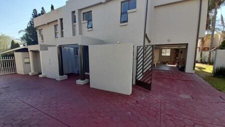 3 Bedroom Townhouse in Centurion Central