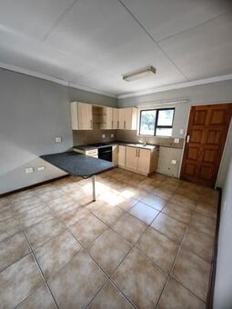 2 Bedroom Townhouse in Roodia