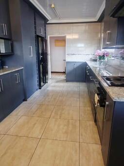 4 Bedroom House in Vaalpark
