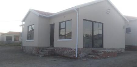 3 Bedroom House in Cove Rock