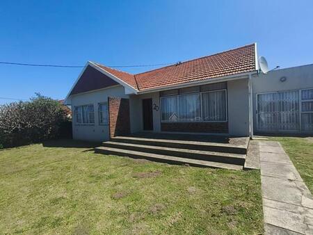 3 Bedroom House in Amalinda