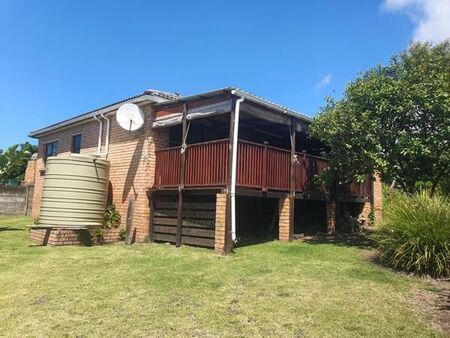 3 Bedroom House in Kaysers Beach