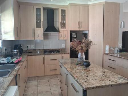 3 Bedroom House in Chiselhurst