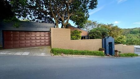 4 Bedroom House in Bonza Bay