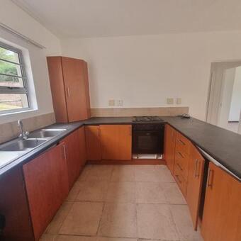 2 Bedroom House in East London Central