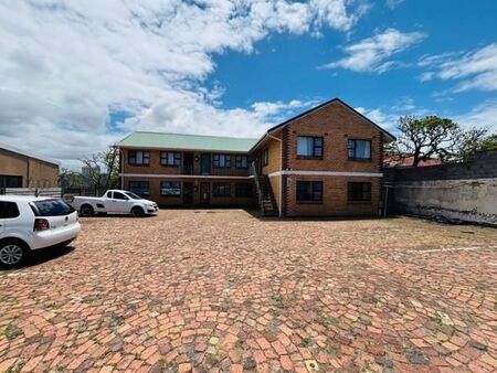 2 Bedroom Apartment in Quigney