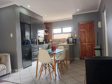 4 Bedroom House in Kidds Beach