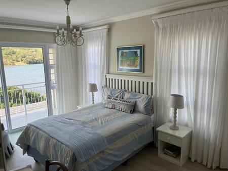 4 Bedroom House in Morgans Bay