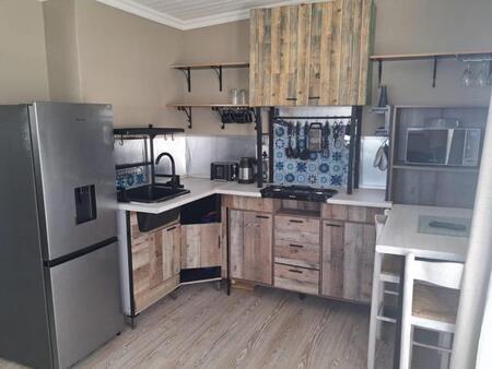 1 Bedroom Apartment in Country Club