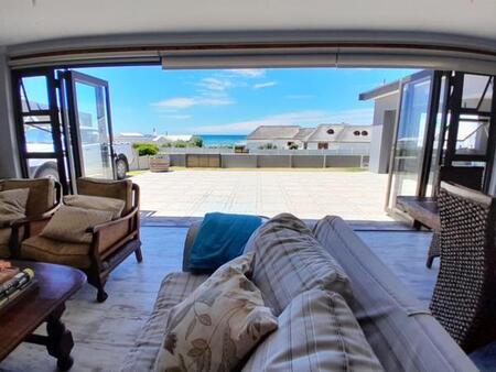 4 Bedroom House in Agulhas