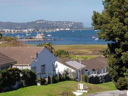 2 Bedroom Apartment in Paradise