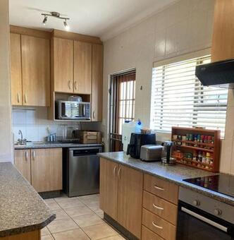 3 Bedroom House in Heather Park