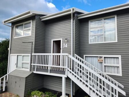 4 Bedroom House in Reebok