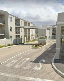 2 Bedroom Apartment in Muizenberg