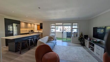 3 Bedroom Apartment in Hout Bay and surrounds