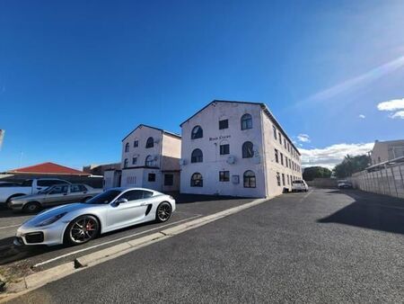 2 Bedroom Apartment in Grassy Park