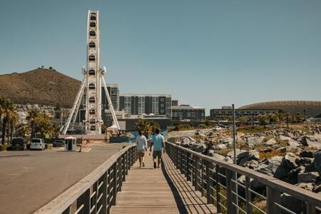 2 Bedroom Apartment in Waterfront