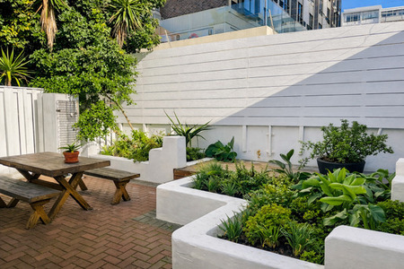 2 Bedroom Apartment in Sea Point